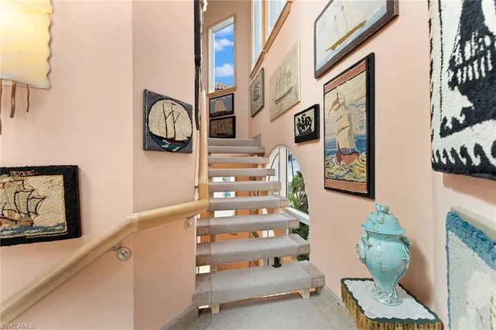 15  Casa Mar  LN, Naples, FL 34103