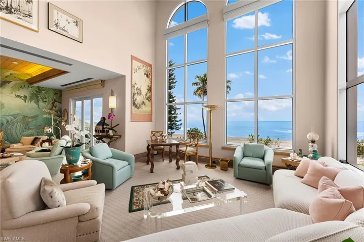 15  Casa Mar  LN, Naples, FL 34103