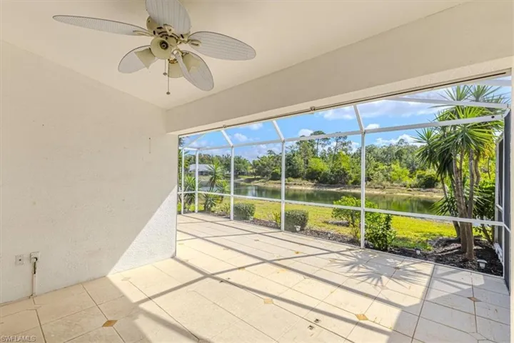 5446 Whitten Dr 19, Naples, Florida 34104