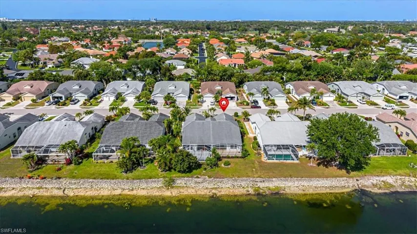5446 Whitten Dr 19, Naples, Florida 34104