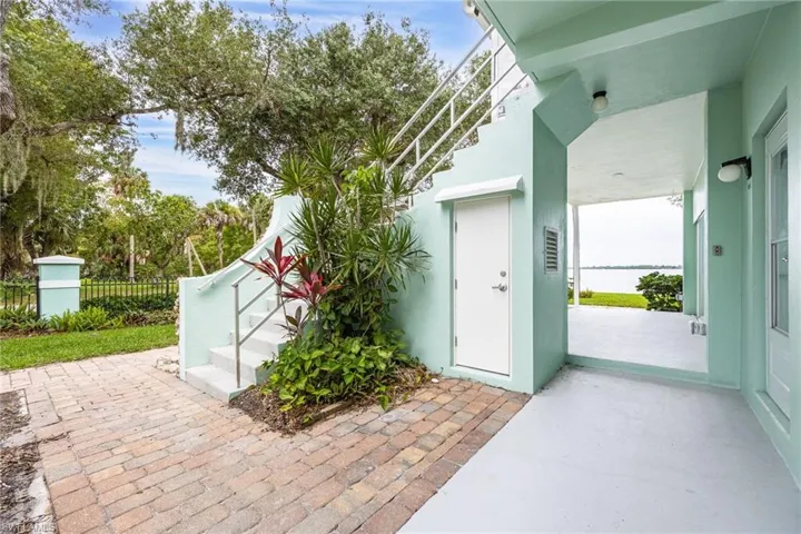 3225 E Riverside Dr 51e, Fort Myers, Florida 33916