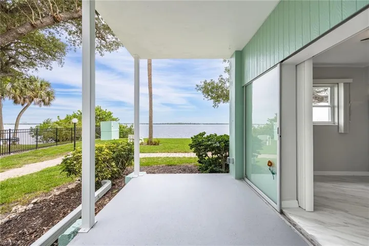 3225 E Riverside Dr 51e, Fort Myers, Florida 33916