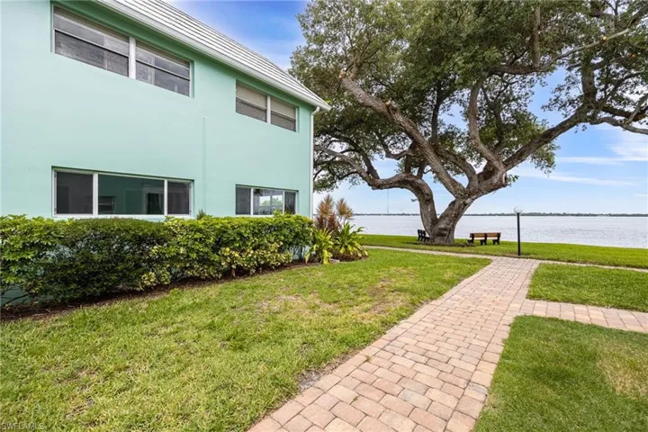 3225 E Riverside Dr 51e, Fort Myers, Florida 33916