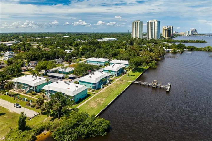 3225 E Riverside Dr 51e, Fort Myers, Florida 33916