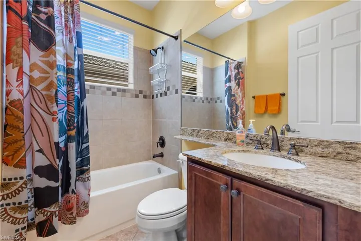11220 Yellow Poplar Dr, Fort Myers Fl 33913