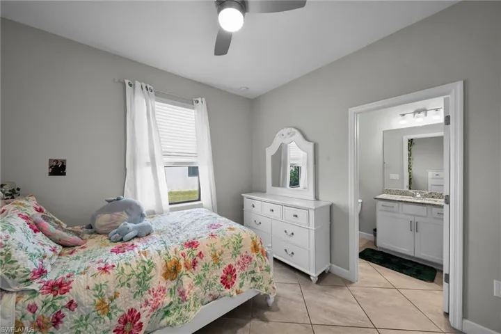 13846  Pine Lodge  LN, Fort Myers, FL 33913
