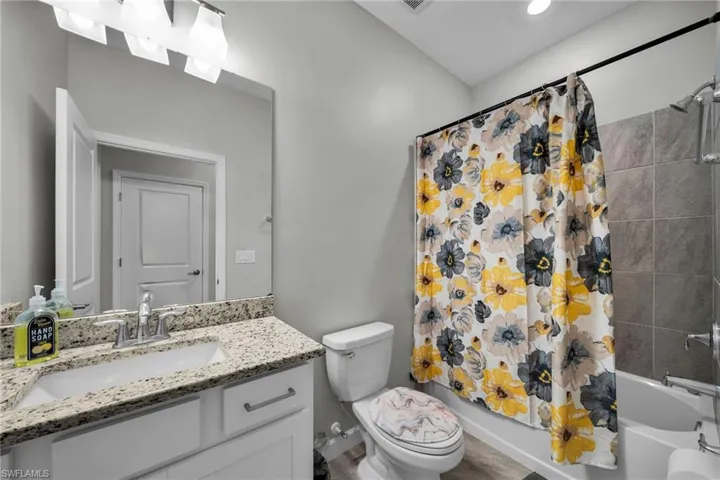 13846  Pine Lodge  LN, Fort Myers, FL 33913