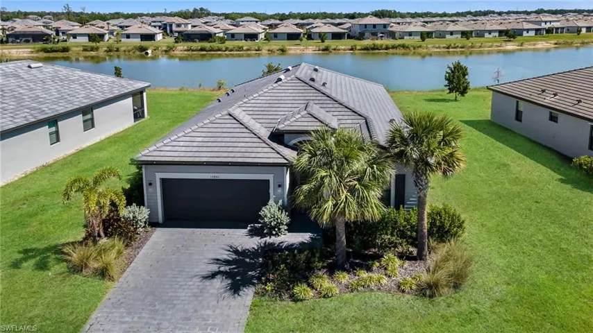 13846  Pine Lodge  LN, Fort Myers, FL 33913