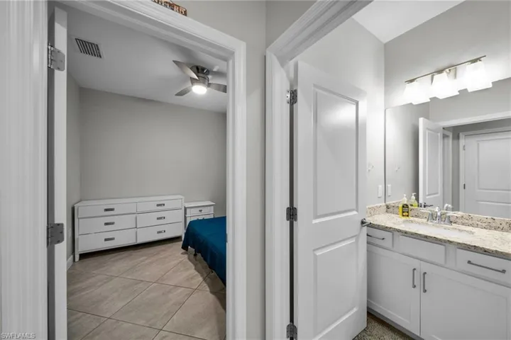 13846  Pine Lodge  LN, Fort Myers, FL 33913