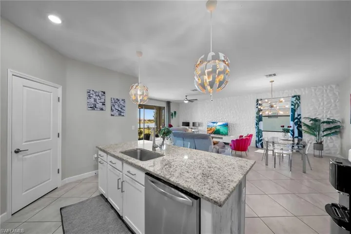 13846  Pine Lodge  LN, Fort Myers, FL 33913