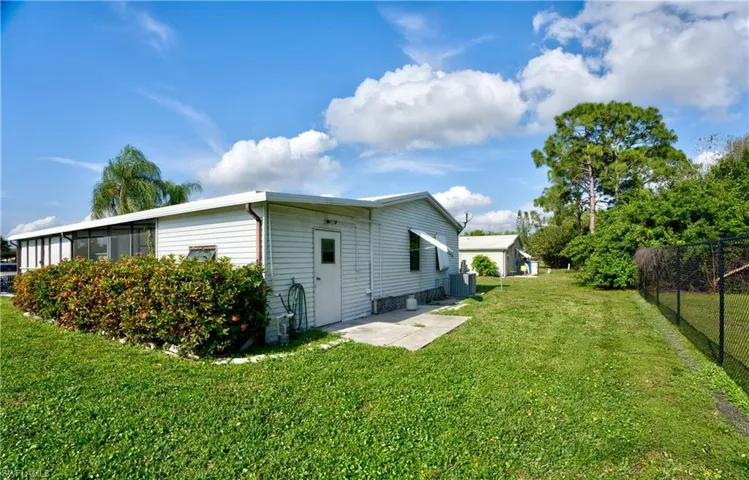 26260 Squire Ln, Bonita Springs, Florida 34135