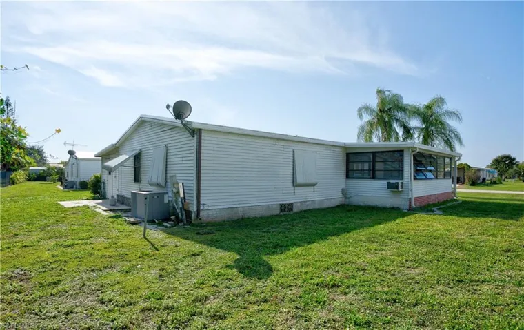 26260 Squire Ln, Bonita Springs, Florida 34135