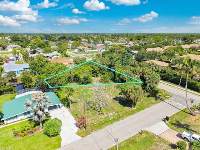 9101 Pennsylvania Ave, Bonita Springs, Florida 34135