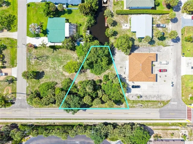 9101 Pennsylvania Ave, Bonita Springs, Florida 34135
