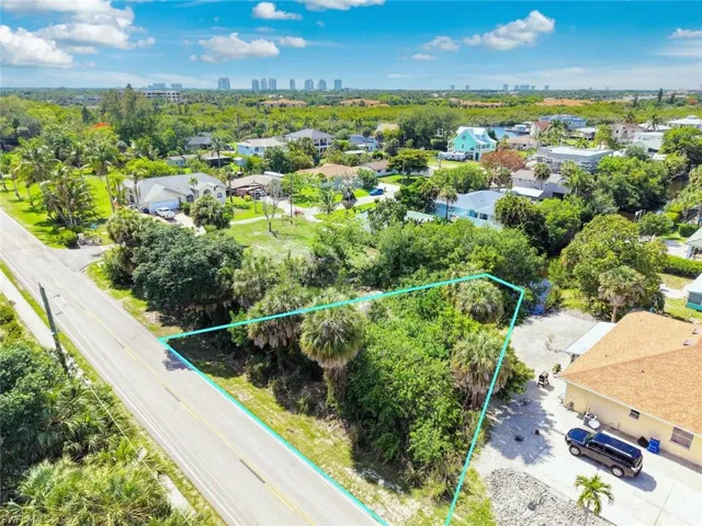 9101 Pennsylvania Ave, Bonita Springs, Florida 34135