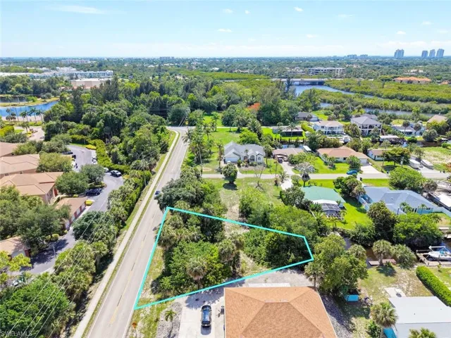 9101 Pennsylvania Ave, Bonita Springs, Florida 34135