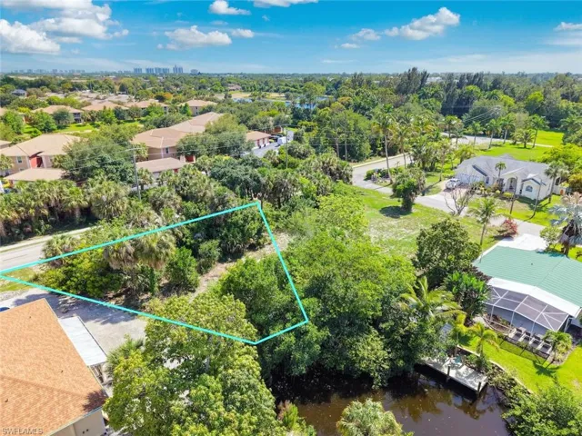 9101 Pennsylvania Ave, Bonita Springs, Florida 34135