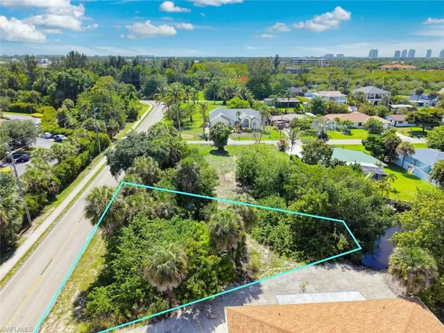 9101 Pennsylvania Ave, Bonita Springs, Florida 34135
