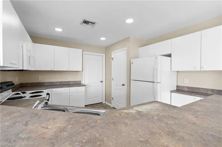 Light bright open kitchen