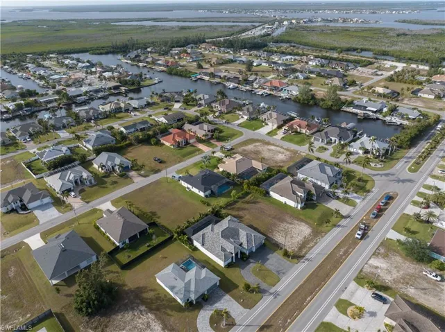 3725 Sw 4th Ln, Cape Coral, Florida 33991