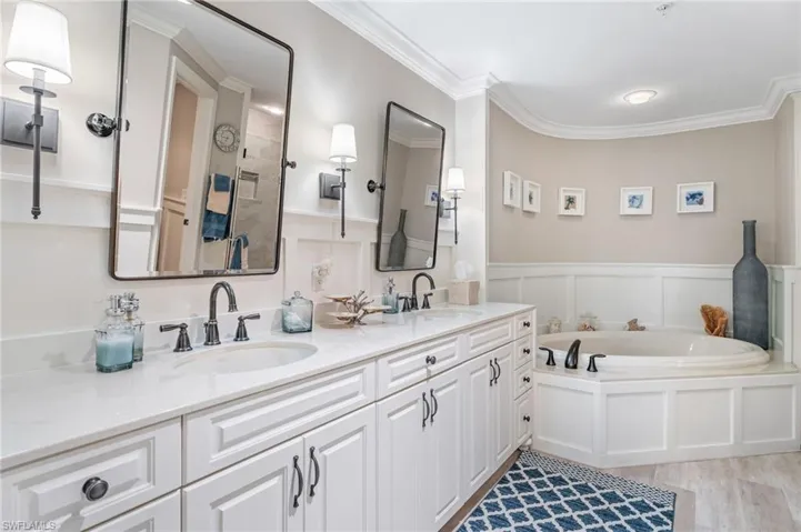5702 Cape Harbour Dr 102, Cape Coral, Florida 33914