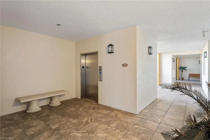 5702 Cape Harbour Dr 102, Cape Coral, Florida 33914