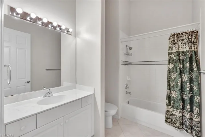 12646 Hunters Lakes Ct, Bonita Springs, Florida 34135