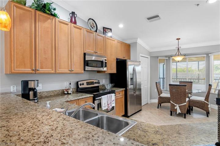 View over Breakfast Bar riser / view into eat-in kitchen