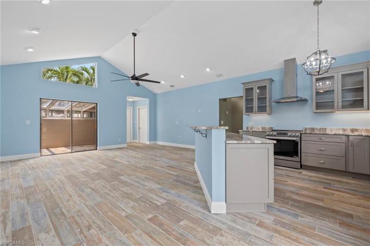 Kitchen & Living room