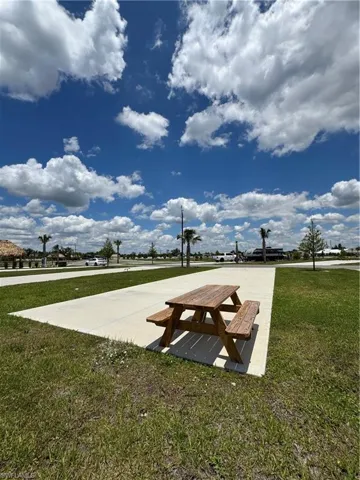 258  Horizon  RD, Punta Gorda, FL 33982