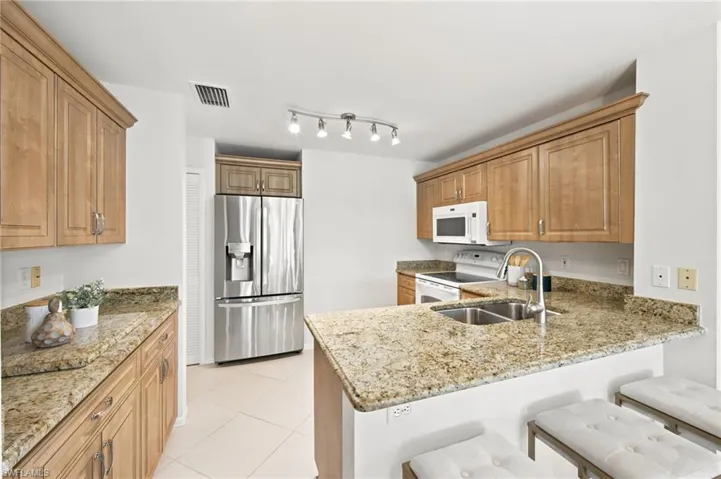 8291 Grand Palm Dr 2, Estero, Florida 33967