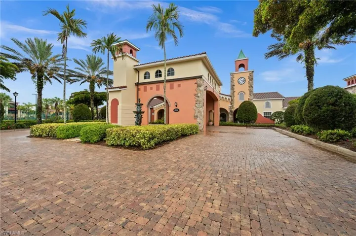 8641 Piazza Del Lago Cir 201, Estero, Florida 33928