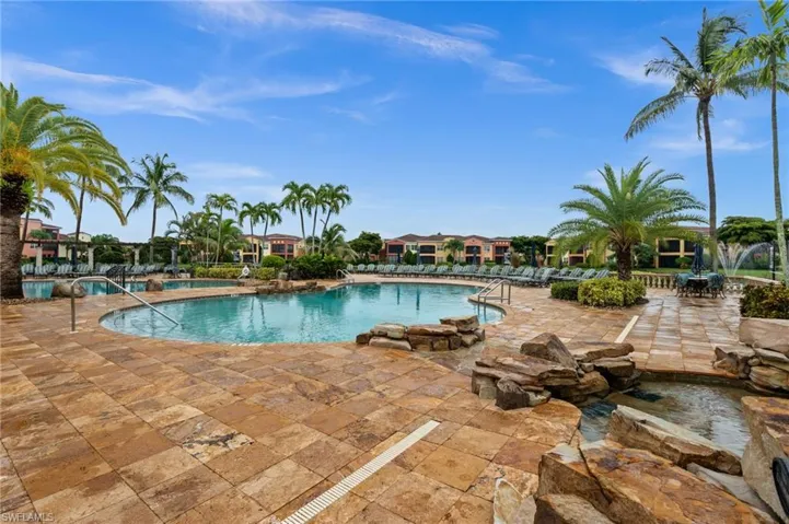 8641 Piazza Del Lago Cir 201, Estero, Florida 33928