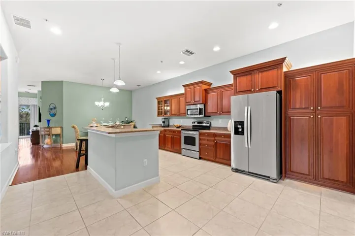 8641 Piazza Del Lago Cir 201, Estero, Florida 33928