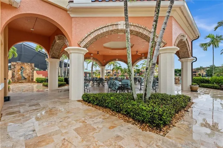 8641 Piazza Del Lago Cir 201, Estero, Florida 33928