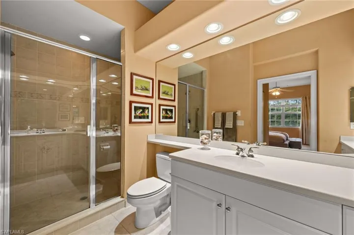 8641 Piazza Del Lago Cir 201, Estero, Florida 33928