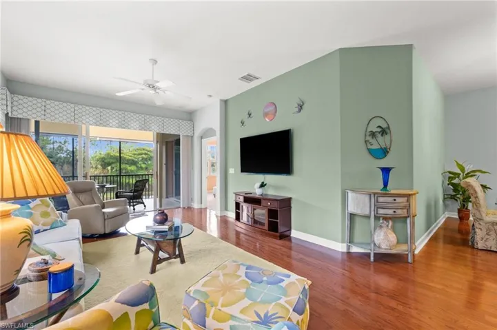 8641 Piazza Del Lago Cir 201, Estero, Florida 33928