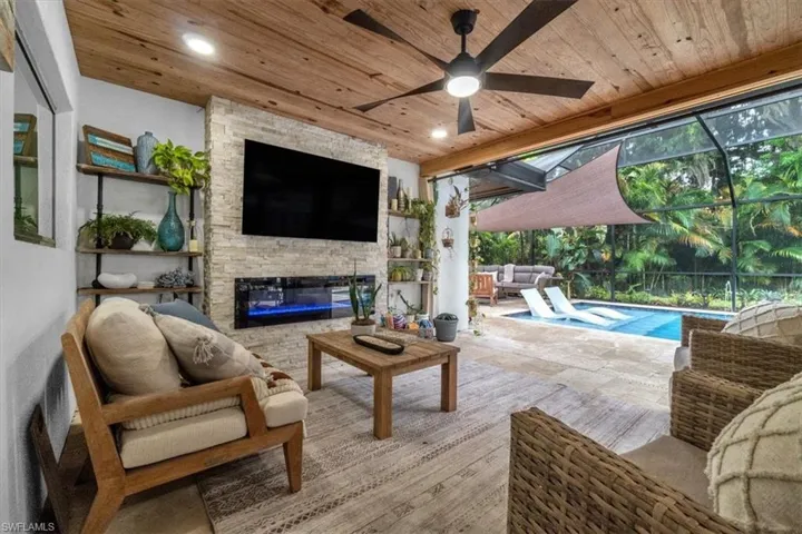 202 Ridgewood Ave, Clewiston, Florida 33440