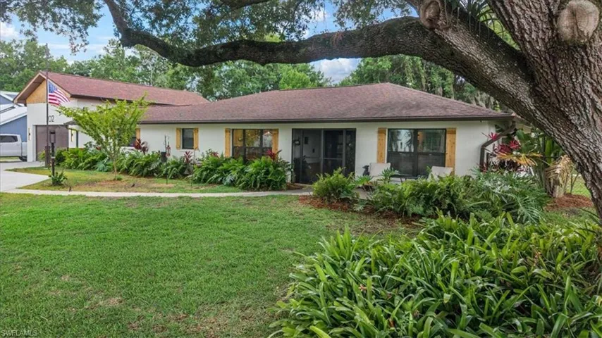 202 Ridgewood Ave, Clewiston, Florida 33440