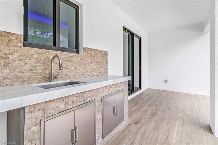3232  47th NE AVE, Naples, FL 34120