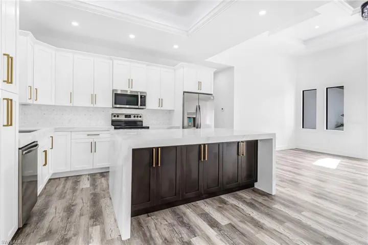 3232  47th NE AVE, Naples, FL 34120