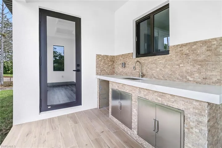 3232  47th NE AVE, Naples, FL 34120