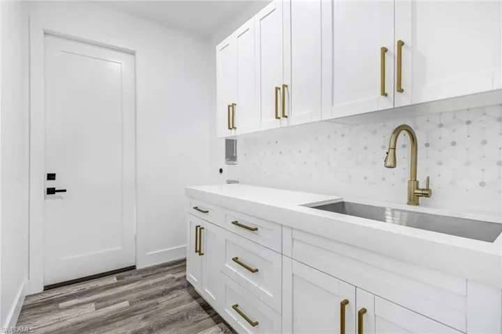 3232  47th NE AVE, Naples, FL 34120