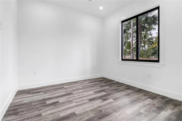 3232  47th NE AVE, Naples, FL 34120