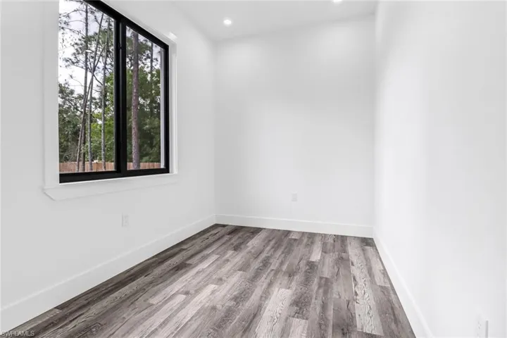 3232  47th NE AVE, Naples, FL 34120