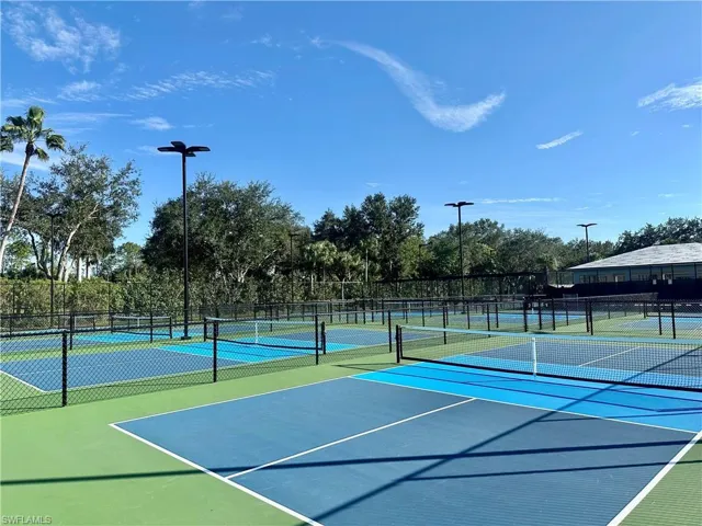 2730  Cypress Trace  CIR, Naples, FL 34119