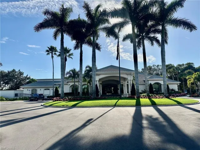 2730  Cypress Trace  CIR, Naples, FL 34119