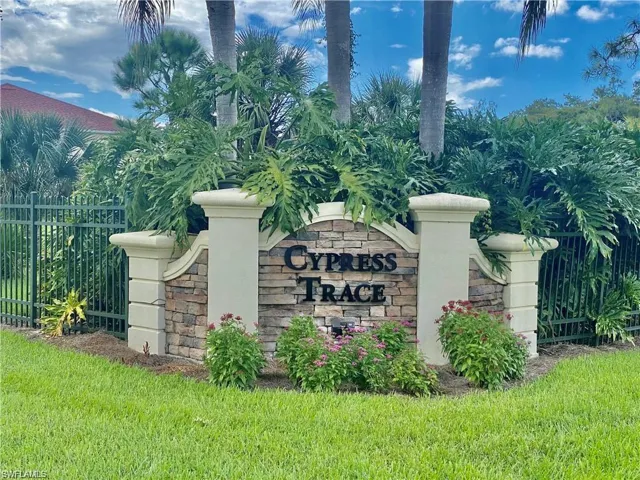 2730  Cypress Trace  CIR, Naples, FL 34119