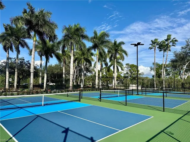 2730  Cypress Trace  CIR, Naples, FL 34119