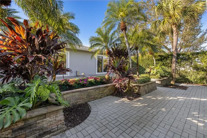 709 97th Ave N, Naples Fl 34108